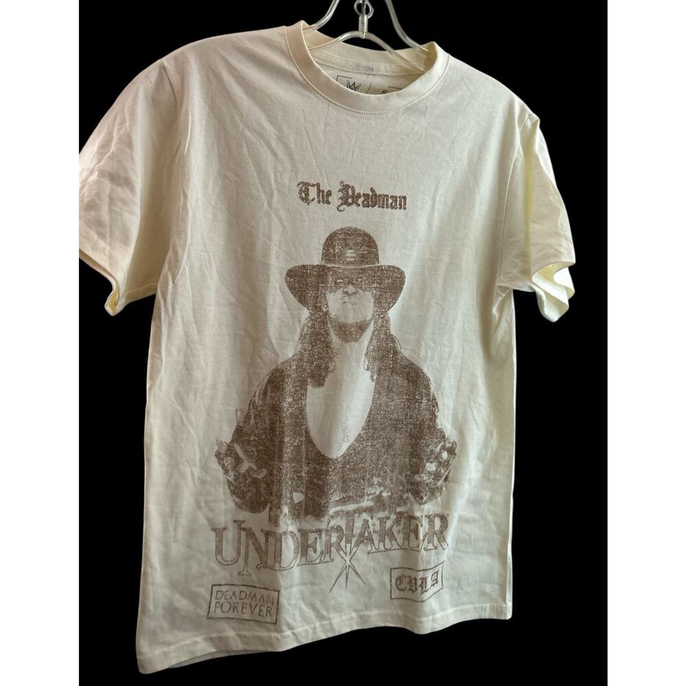 The Undertaker The Deadman CVLA Beige T Shirt Mens Small WWE Brand‎ New